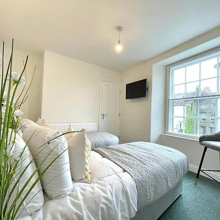 Apartmán 2 Bedroom Stopoverz