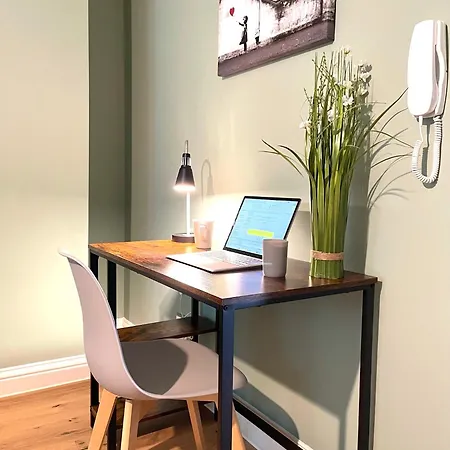 2 Bedroom Stopoverz Apartament Bristol