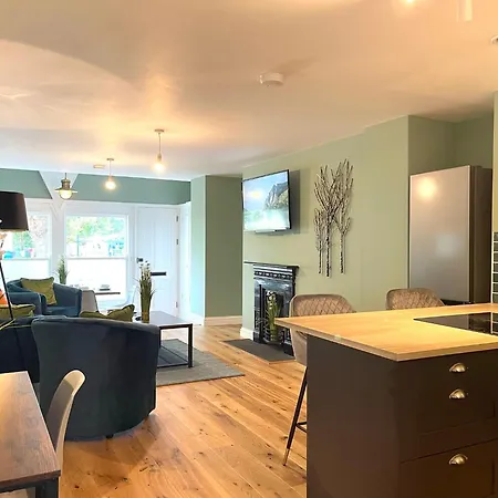 Apartmán 2 Bedroom Stopoverz