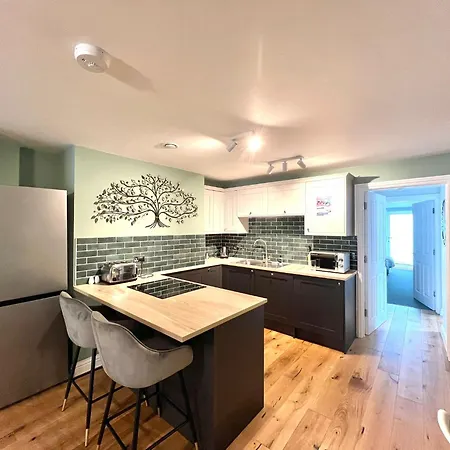 2 Bedroom Stopoverz