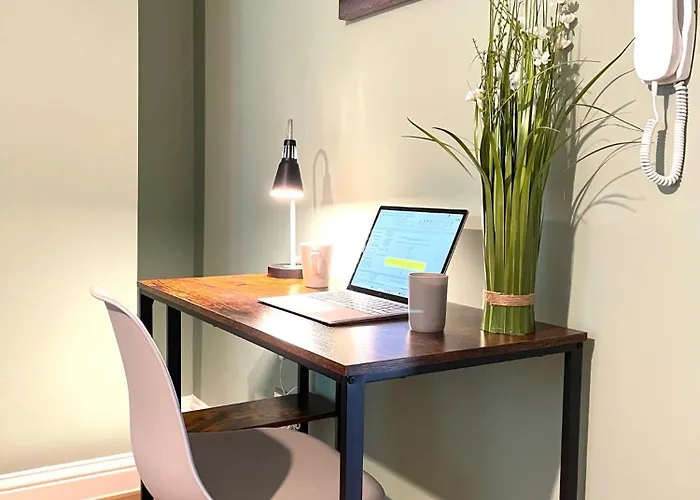 2 Bedroom Stopoverz شقة بريستول