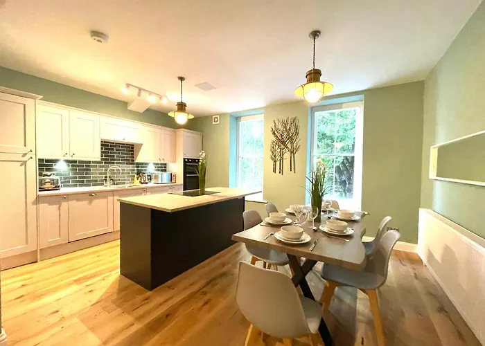 2 Bedroom Stopoverz Bristol