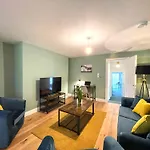 2 Bedroom Stopoverz