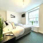 Apartamento 2 Bedroom Stopoverz *