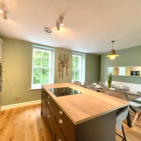 2 Bedroom Stopoverz