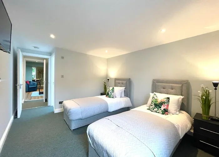 2 Bedroom Stopoverz *