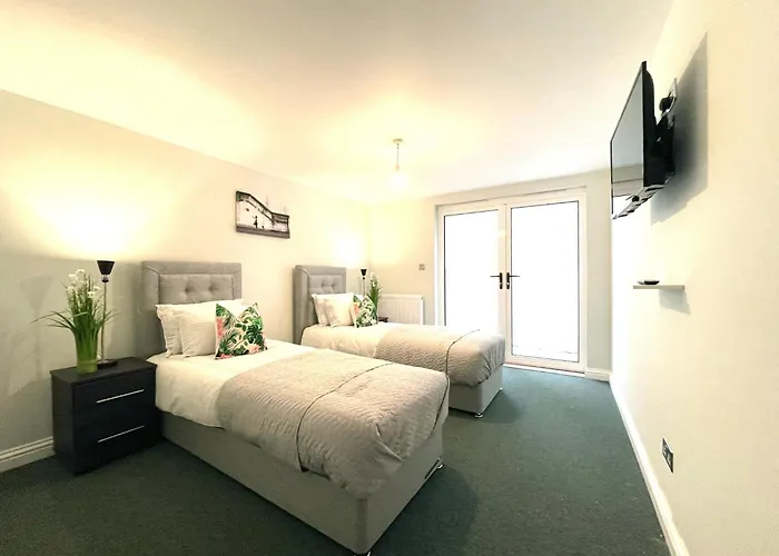 2 Bedroom Stopoverz *