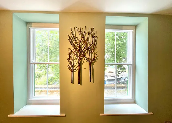 2 Bedroom Stopoverz Appartement Bristol