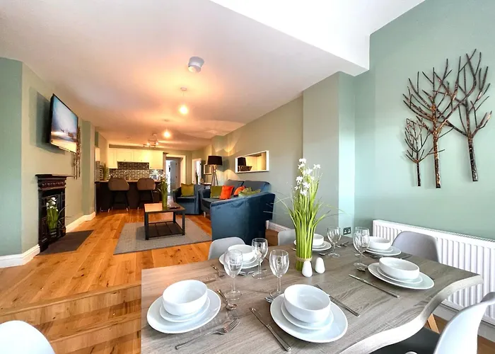 2 Bedroom Stopoverz Appartement Bristol