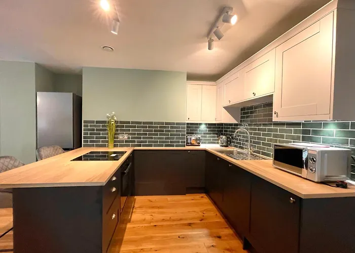 2 Bedroom Stopoverz * בריסטול