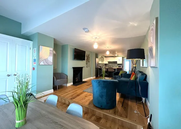 2 Bedroom Stopoverz Appartement *